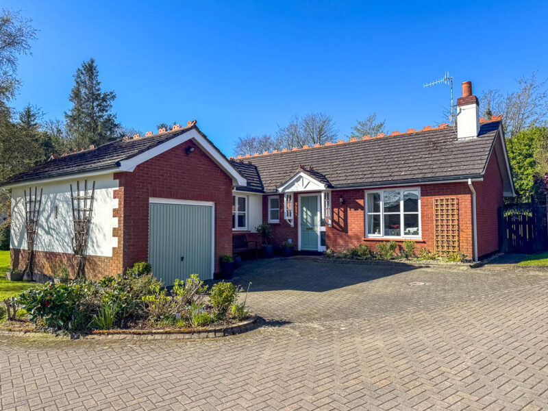 25 The Laurels, Douglas