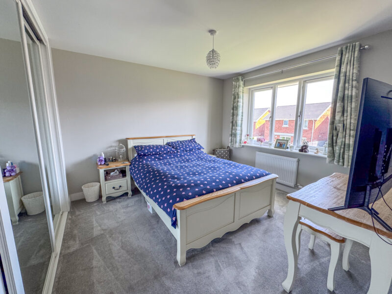 90 Royal Park, Ramsey, photograph 16