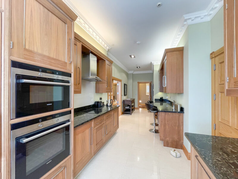 Apartment 3, Coutts House, Onchan, photograph 9