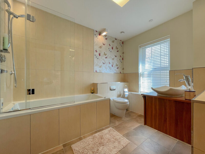 Apartment 3, Coutts House, Onchan, photograph 19