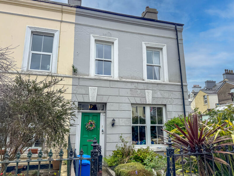 17 Alexander Drive, Douglas