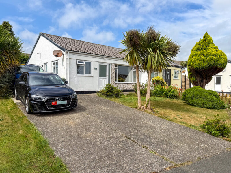 12 Bowness Crescent, Onchan