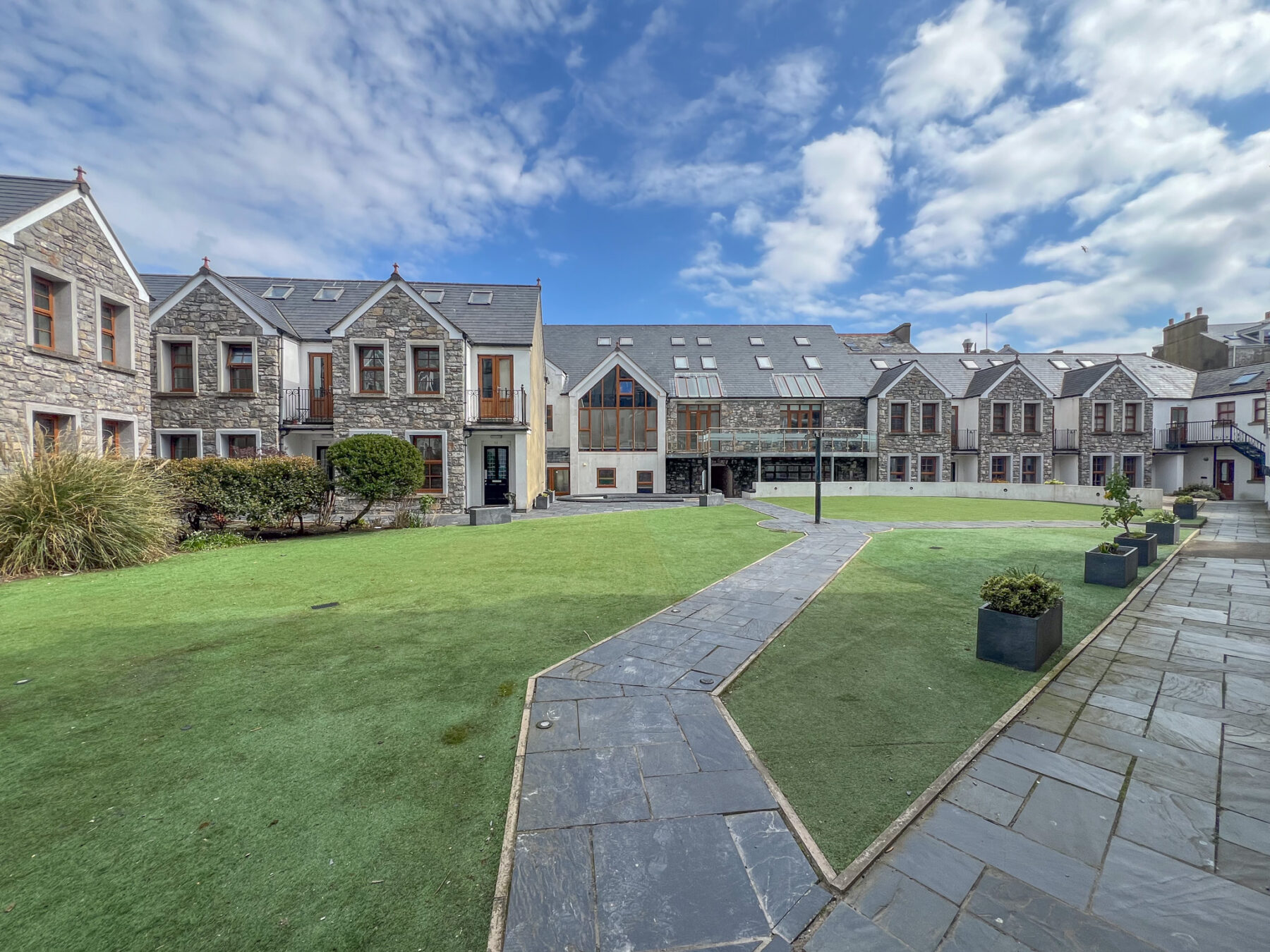 Apartment 27B , The Courtyard