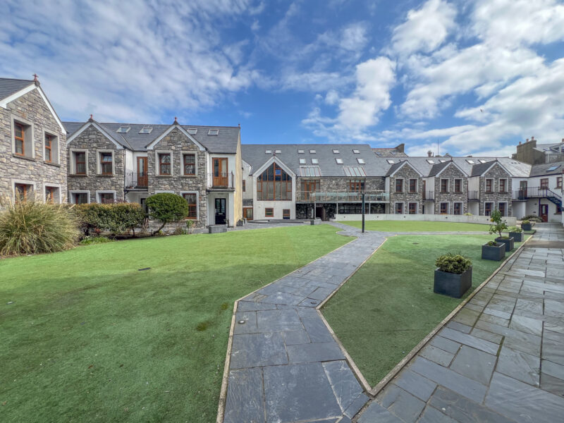 Apartment 27B , The Courtyard