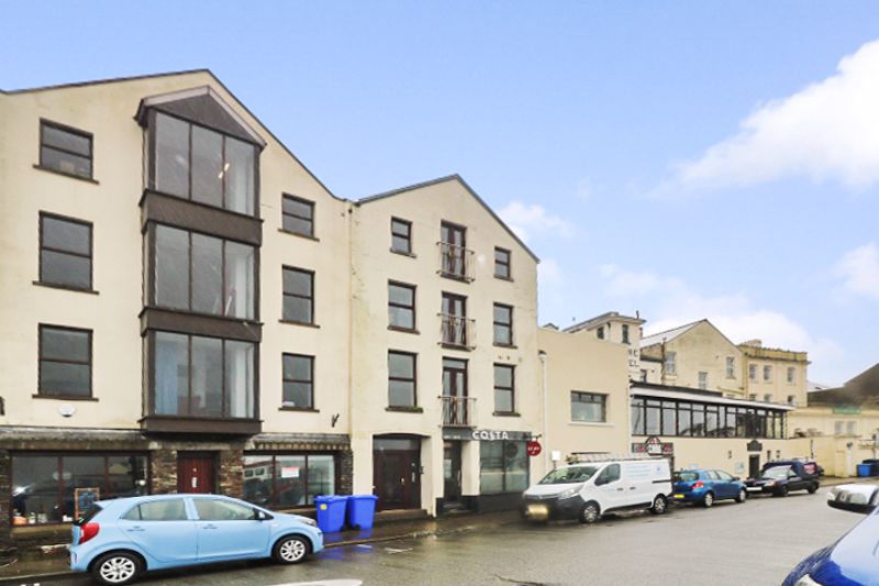 5 West Quay, Ramsey