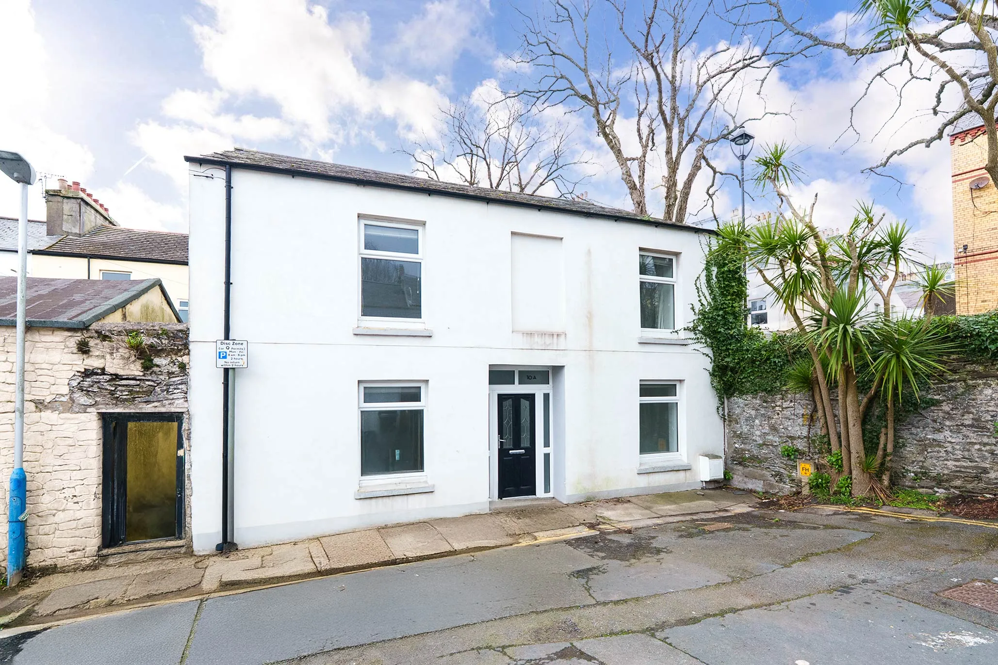 Beautifully Refurbished Detached Family Home