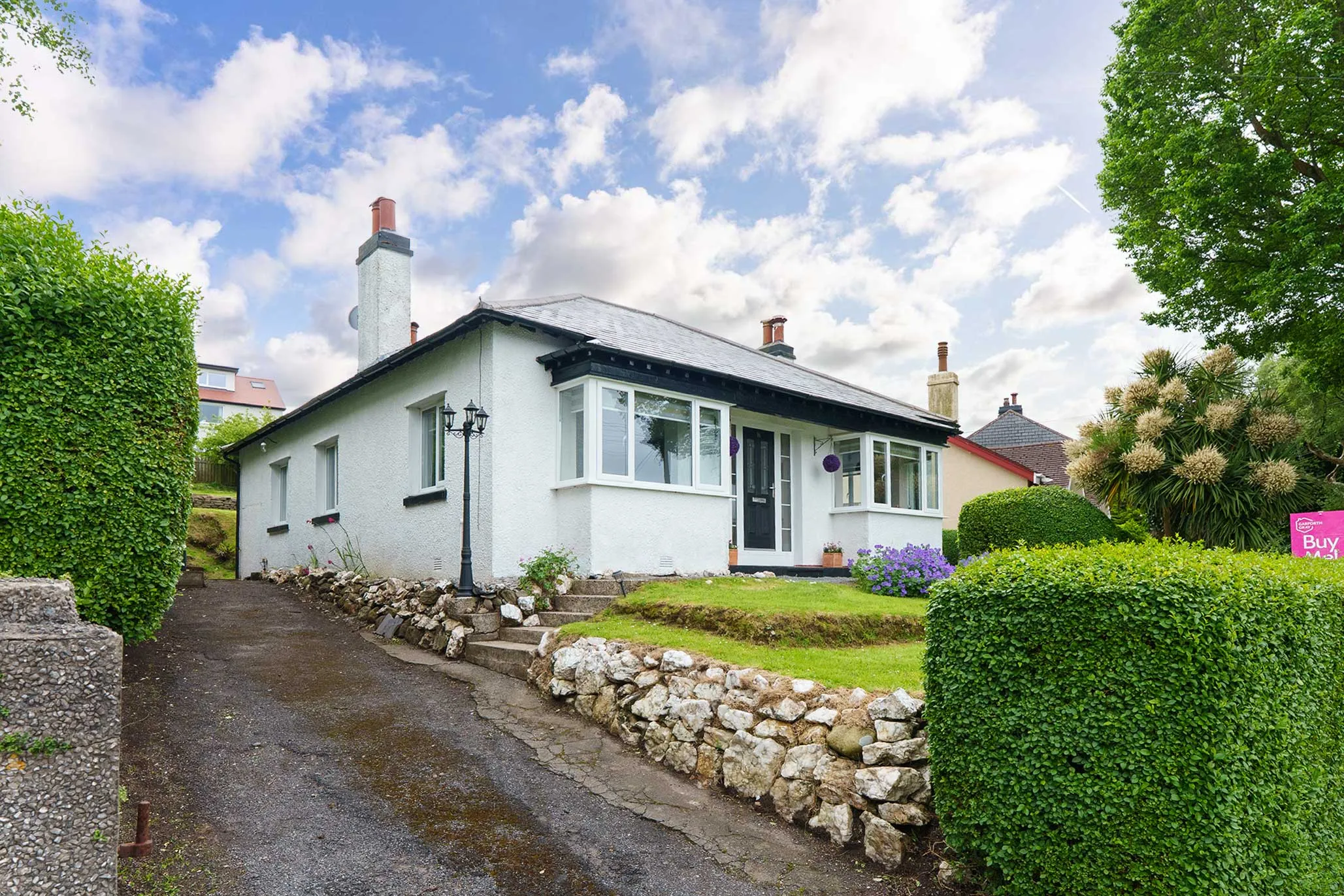 Bungalow with a Large Plot and No Onward Chain