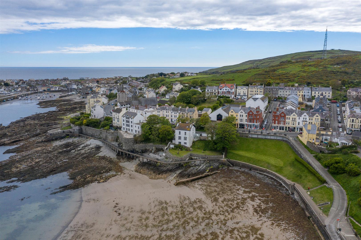 Bay View Road, Isle of Man, IM9 5