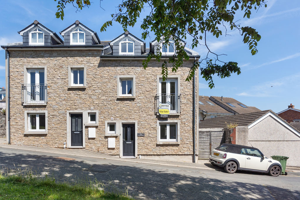 2 Loch Road, Port St Mary