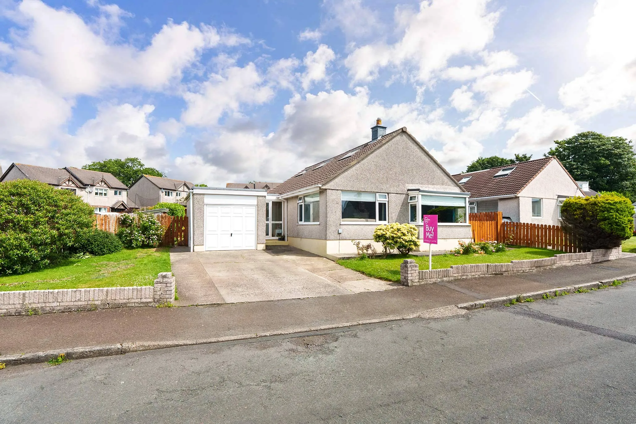 Spacious Home in a Desirable Cul-De-Sac Location