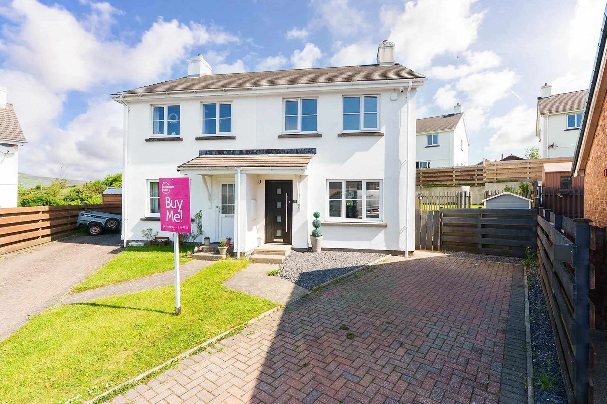 Modern Home in Quiet Cul-De-Sac Location