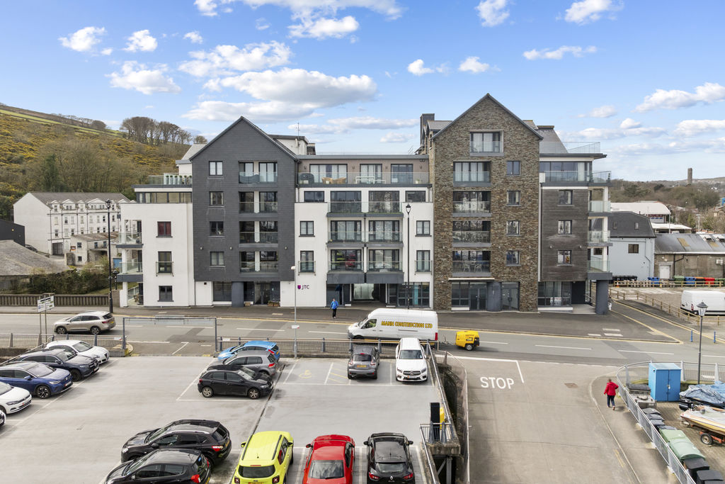 10 Quay West, Bridge Road, Douglas