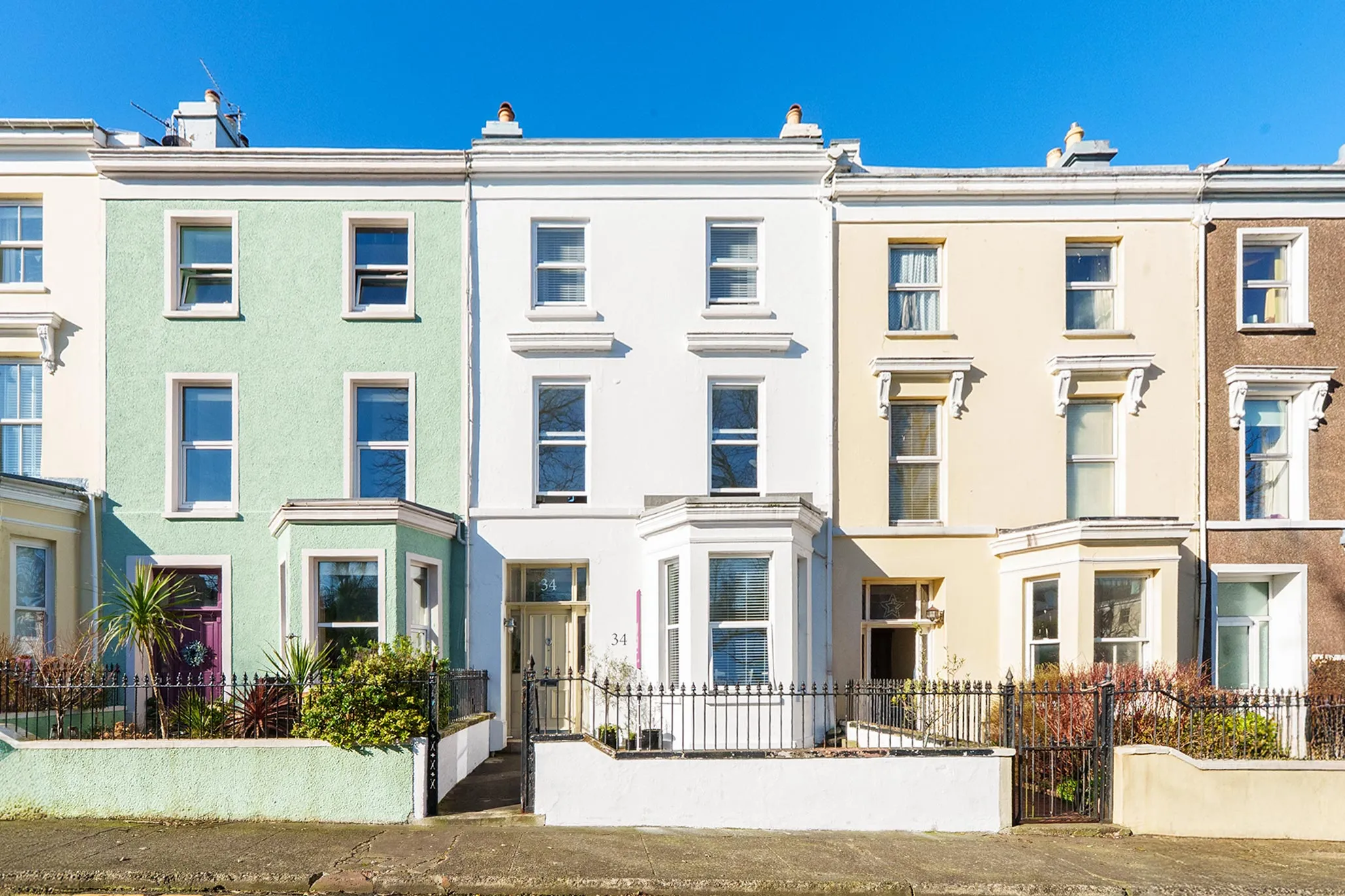 Renovated Townhouse with Self-Contained Apartment