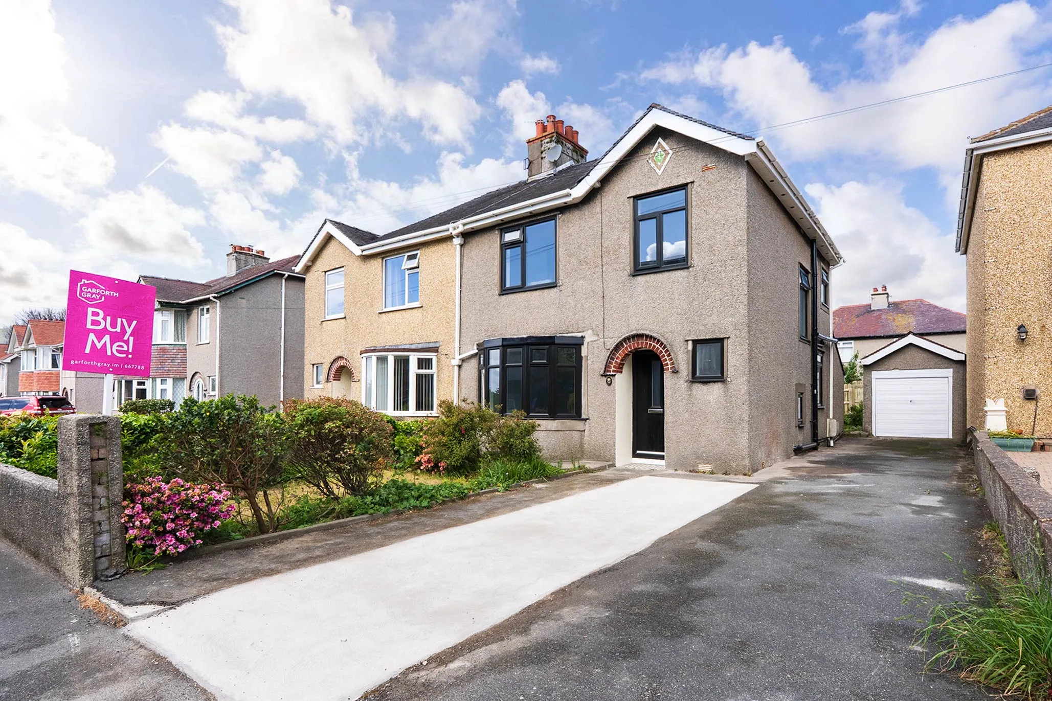 Beautifully Presented & Recently Refurbished Home