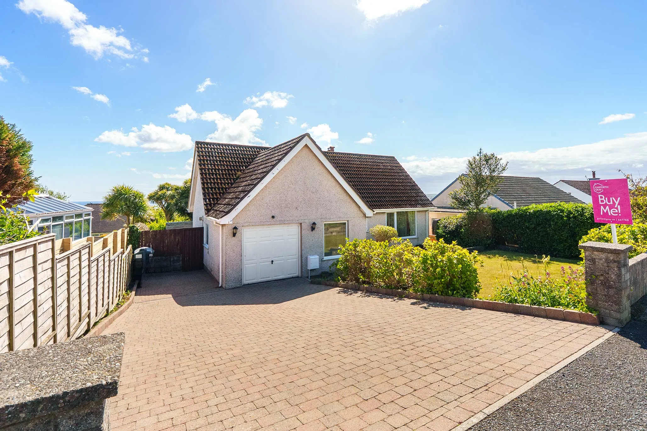 Desirable Location Enjoying Sea and Bay Views