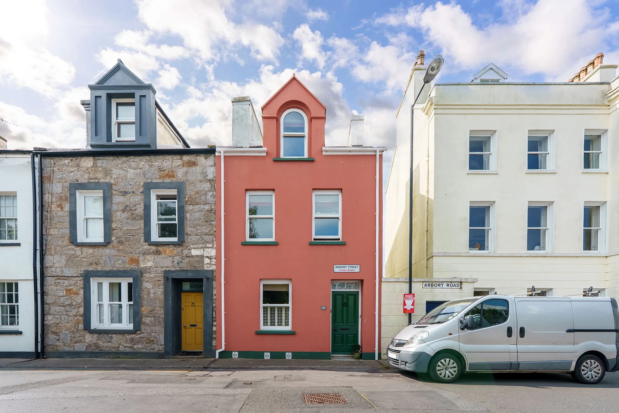 Stunning Period Home With South Facing Garden