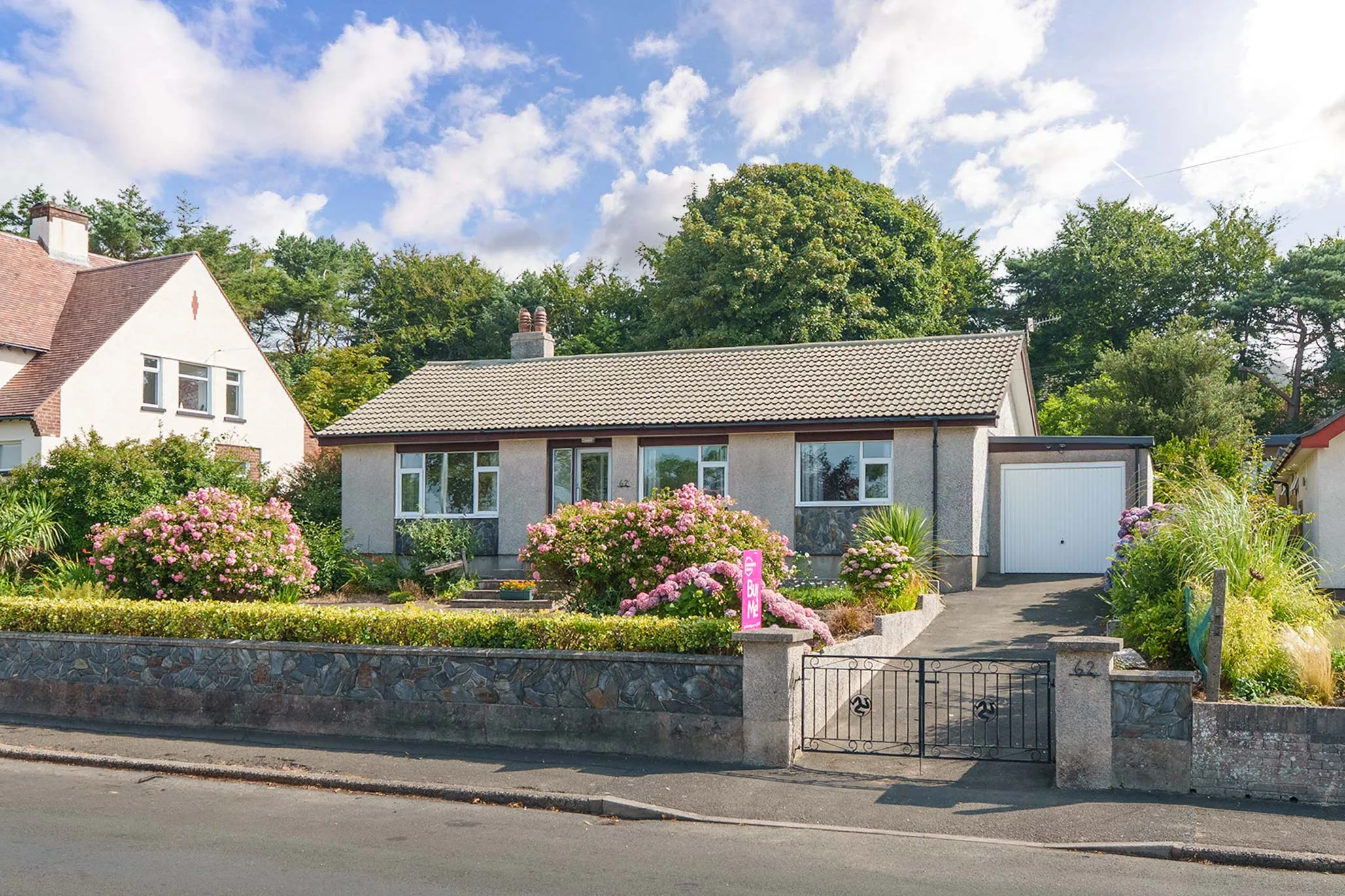 Bungalow in a Large Plot & Sought After Location