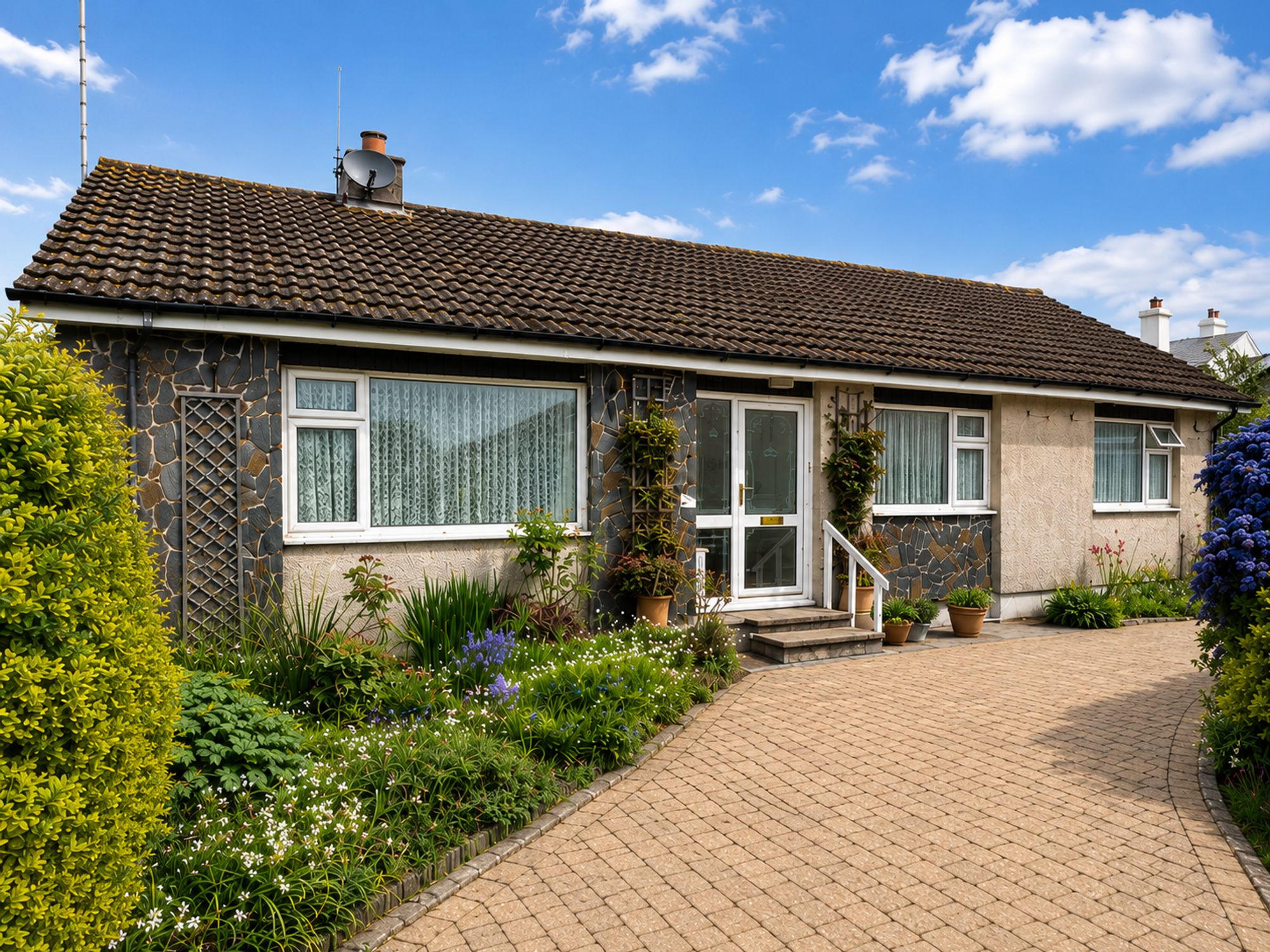 35 Silverburn Drive Ballasalla IM9 2EF
