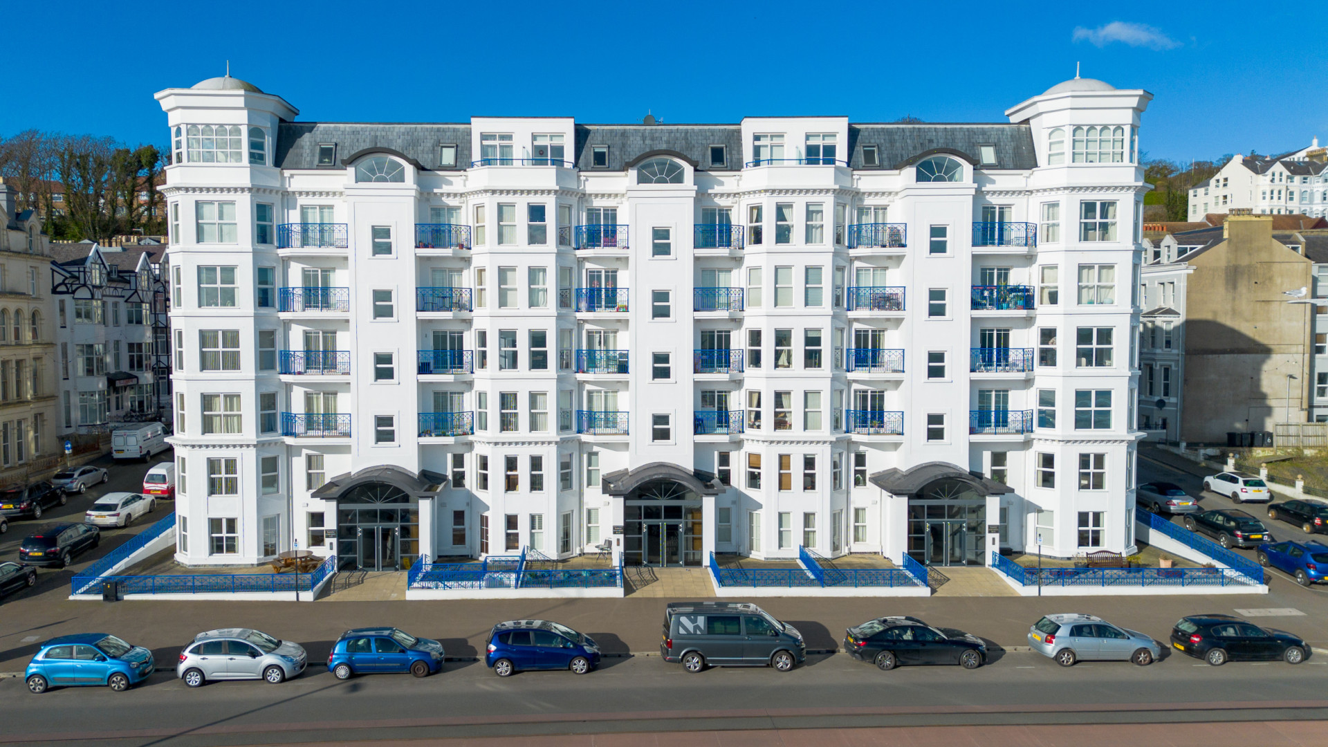 Apt. 4 Empress Apartments, Central Promenade, Douglas, IM2 4EE
