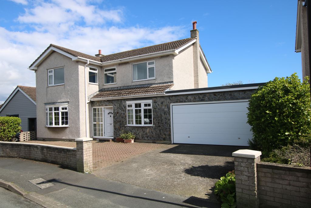 37 Droghadfayle Road, Port Erin