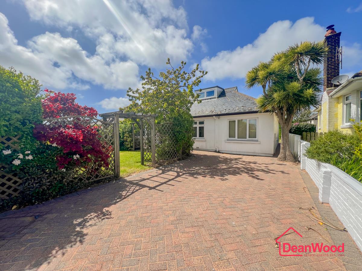 11 Ballagarey Road, Glen Vine, Isle of Man