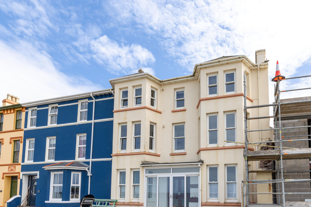 Marine Parade, Isle of Man, IM5 1