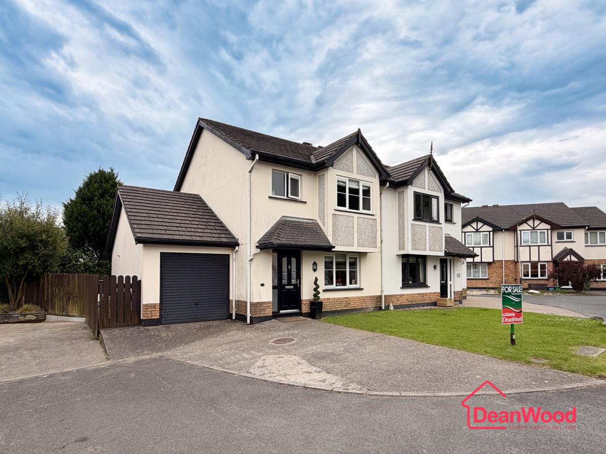 11 Larch Hill Grove, Onchan