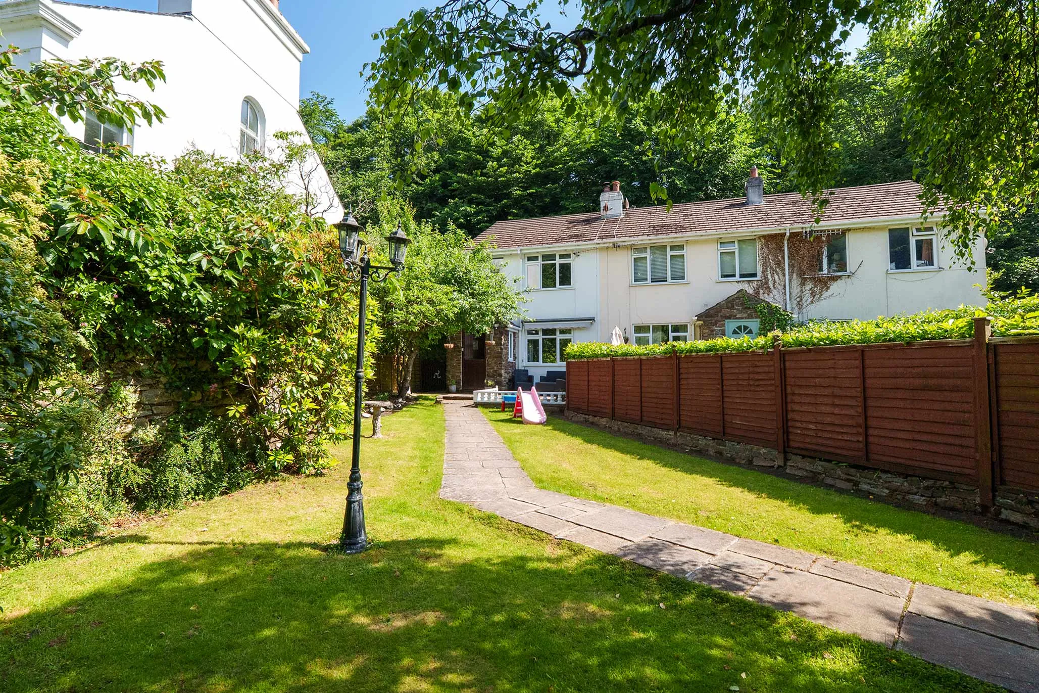 Beautifully Presented Home with Two Garages
