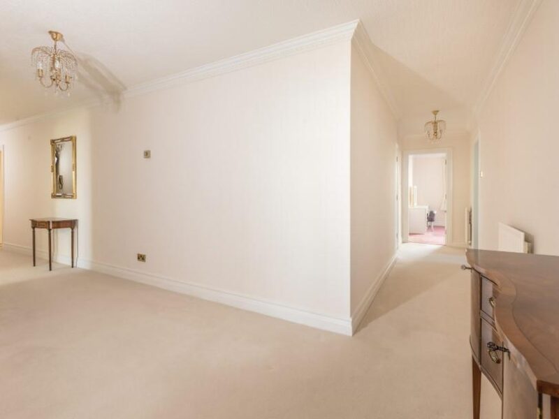 27 King Edward Bay, photograph 3