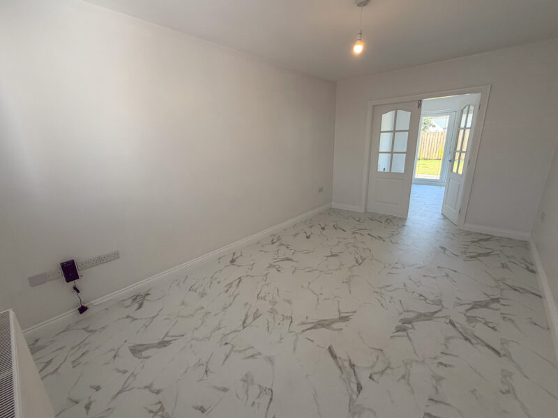 17 Royal Park, photograph 2