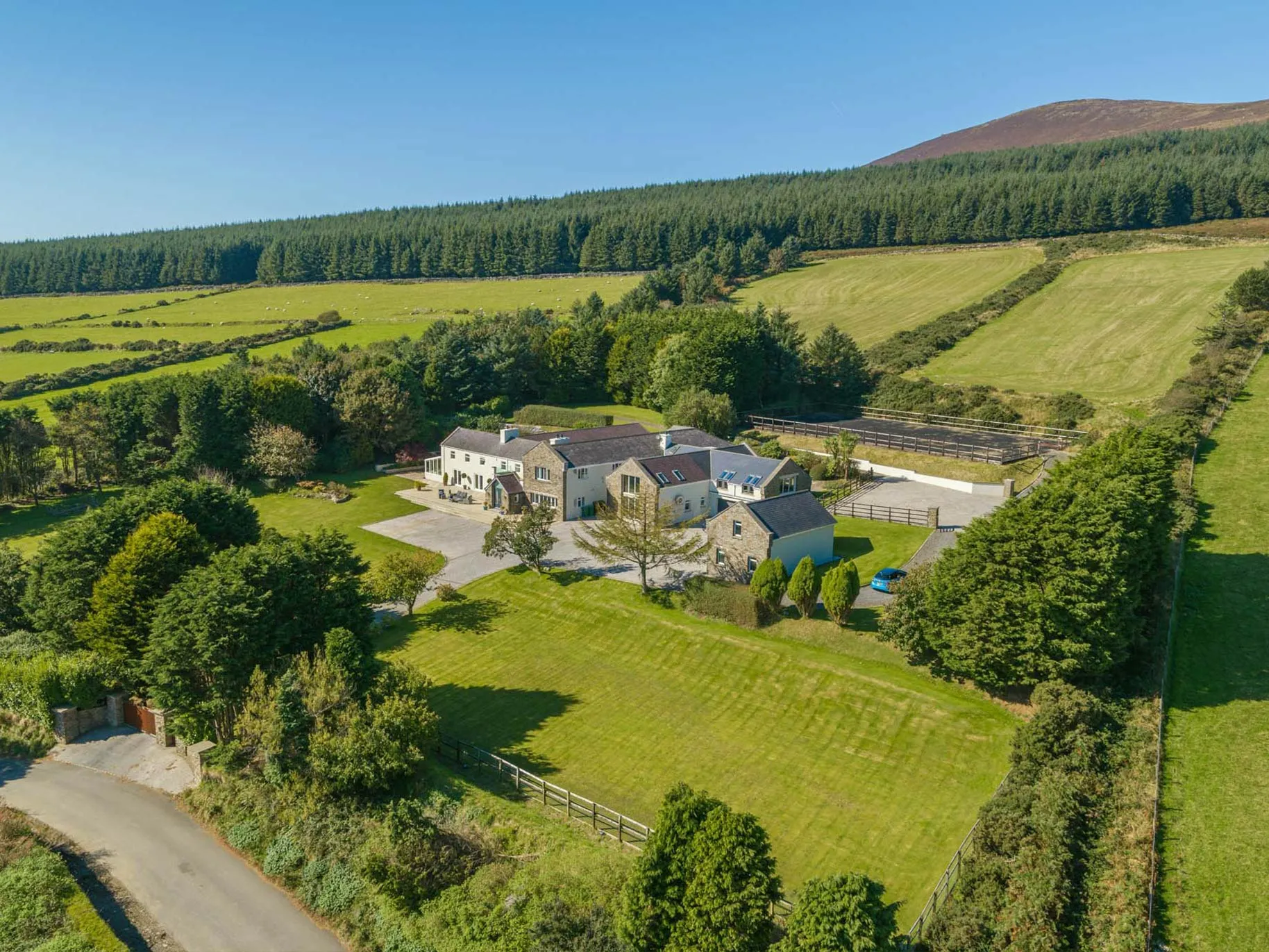 Magnificent Country Residence Set within 10 Acres