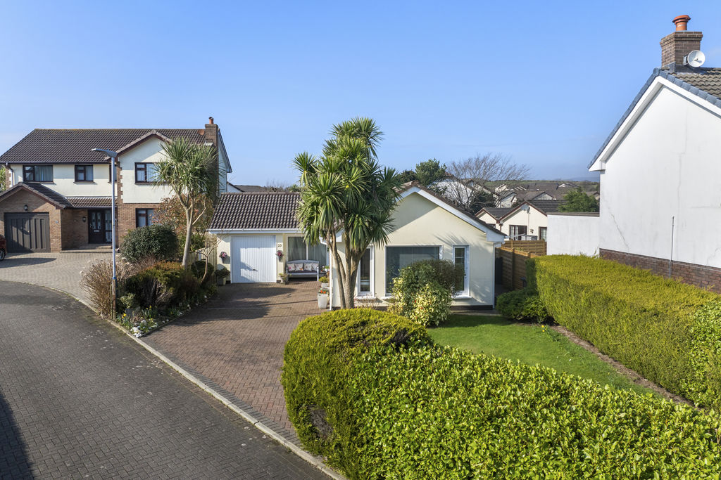 23 Hilltop Rise, Douglas
