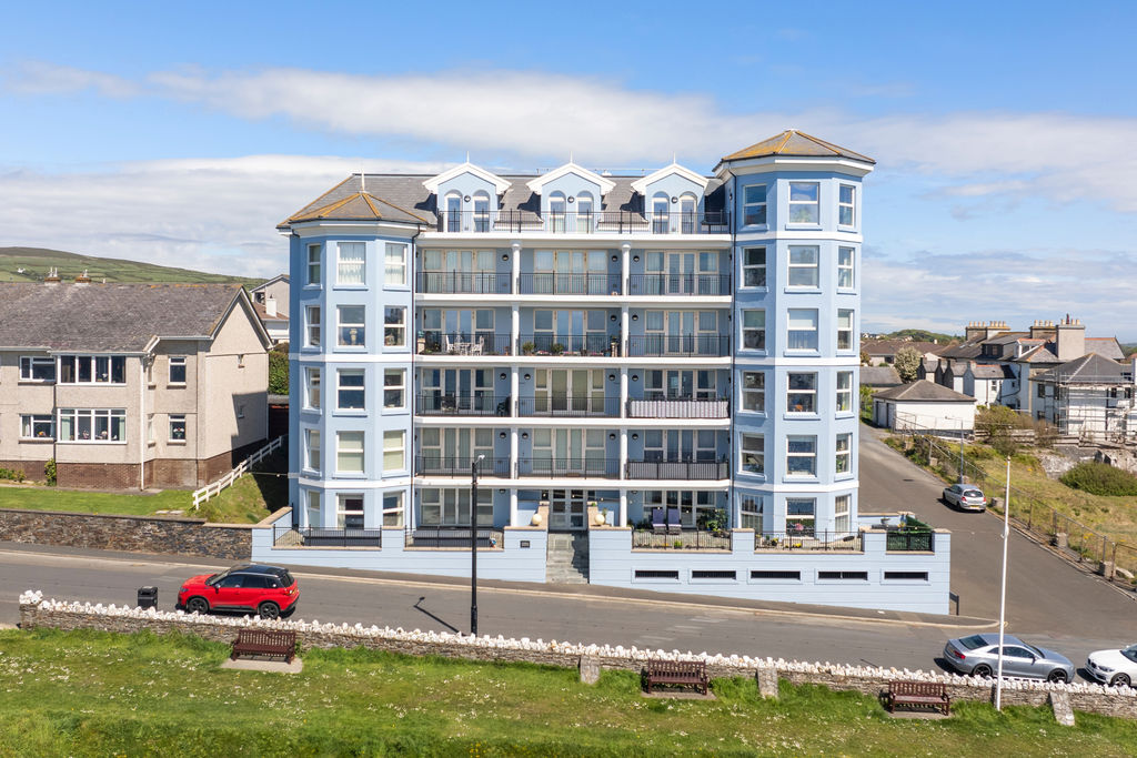 11 Imperial Heights, The Promenade, Port Erin