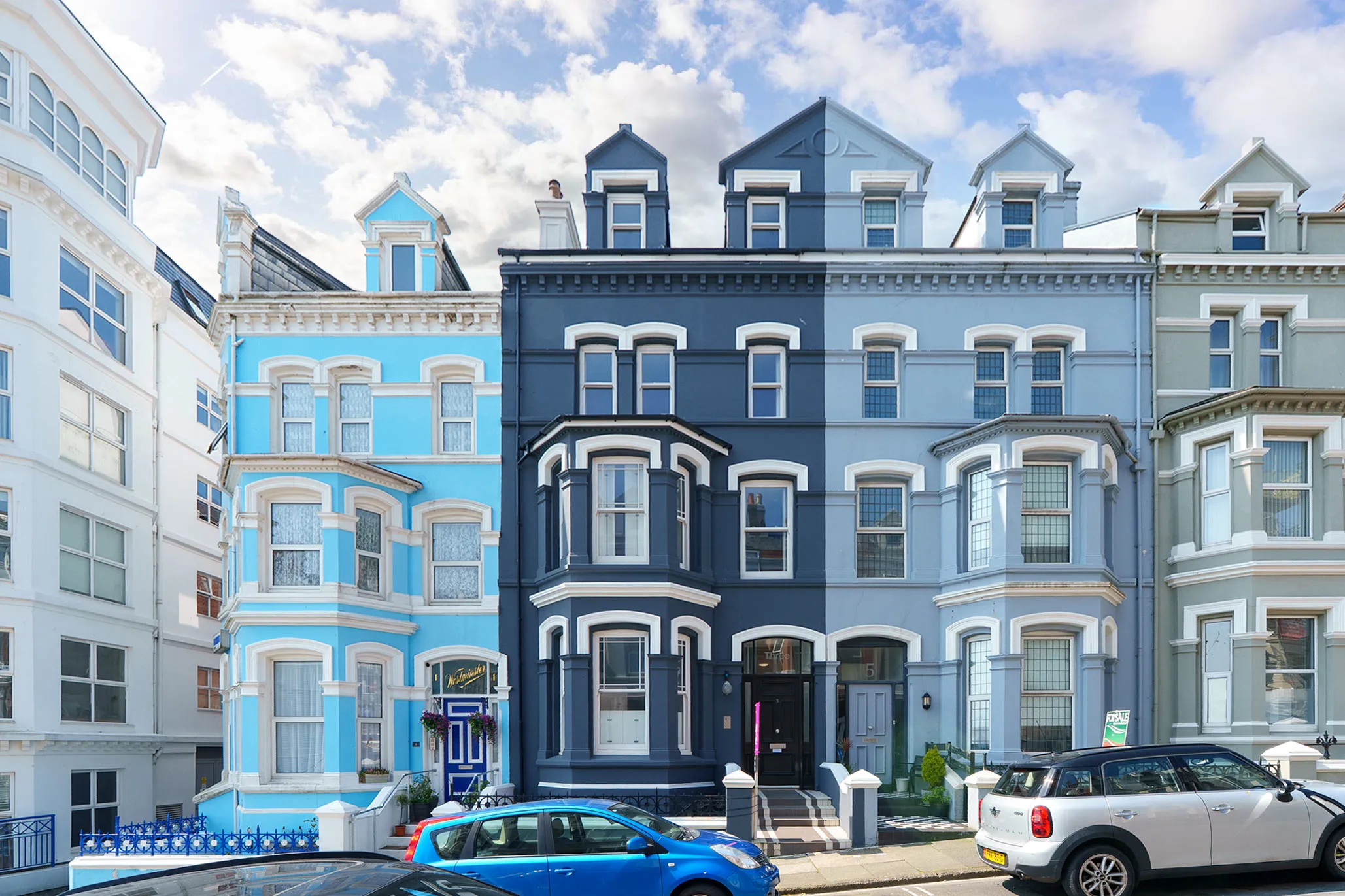 Beautifully Presented Penthouse Apartment
