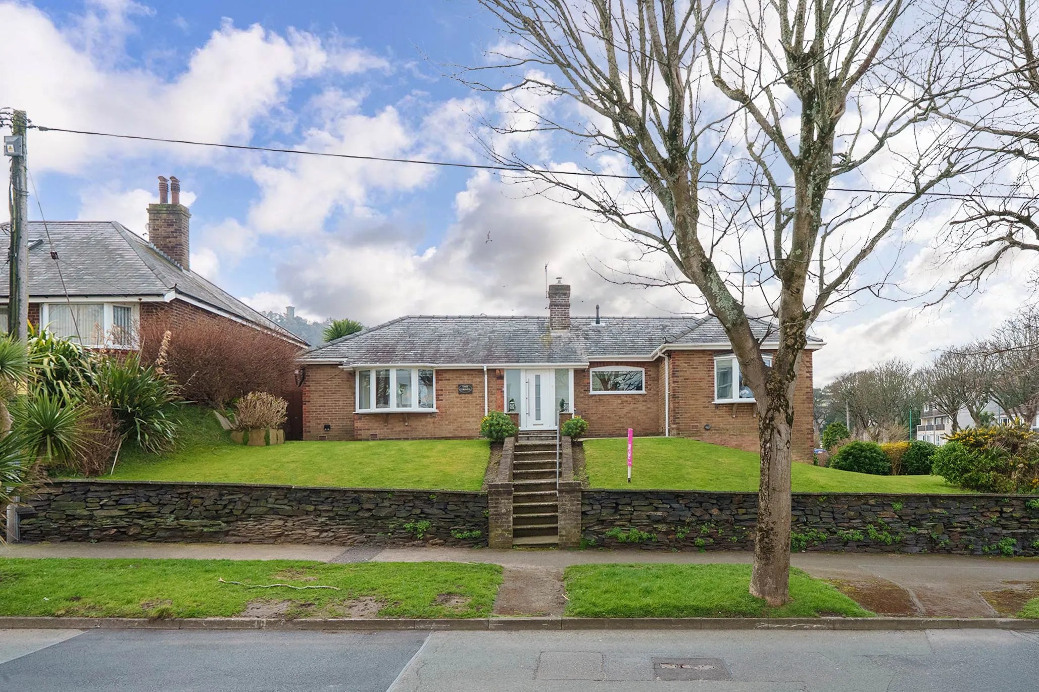 Beautifully Presented and Modernised Bungalow
