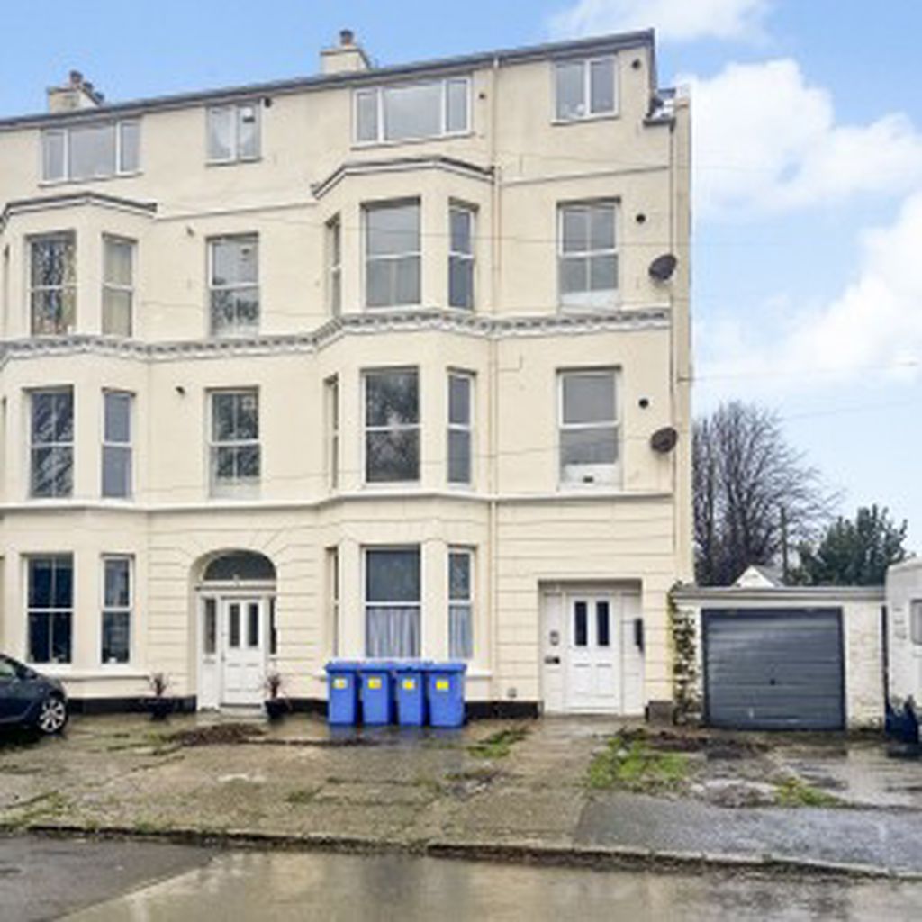 Fairfield Avenue, Ramsey