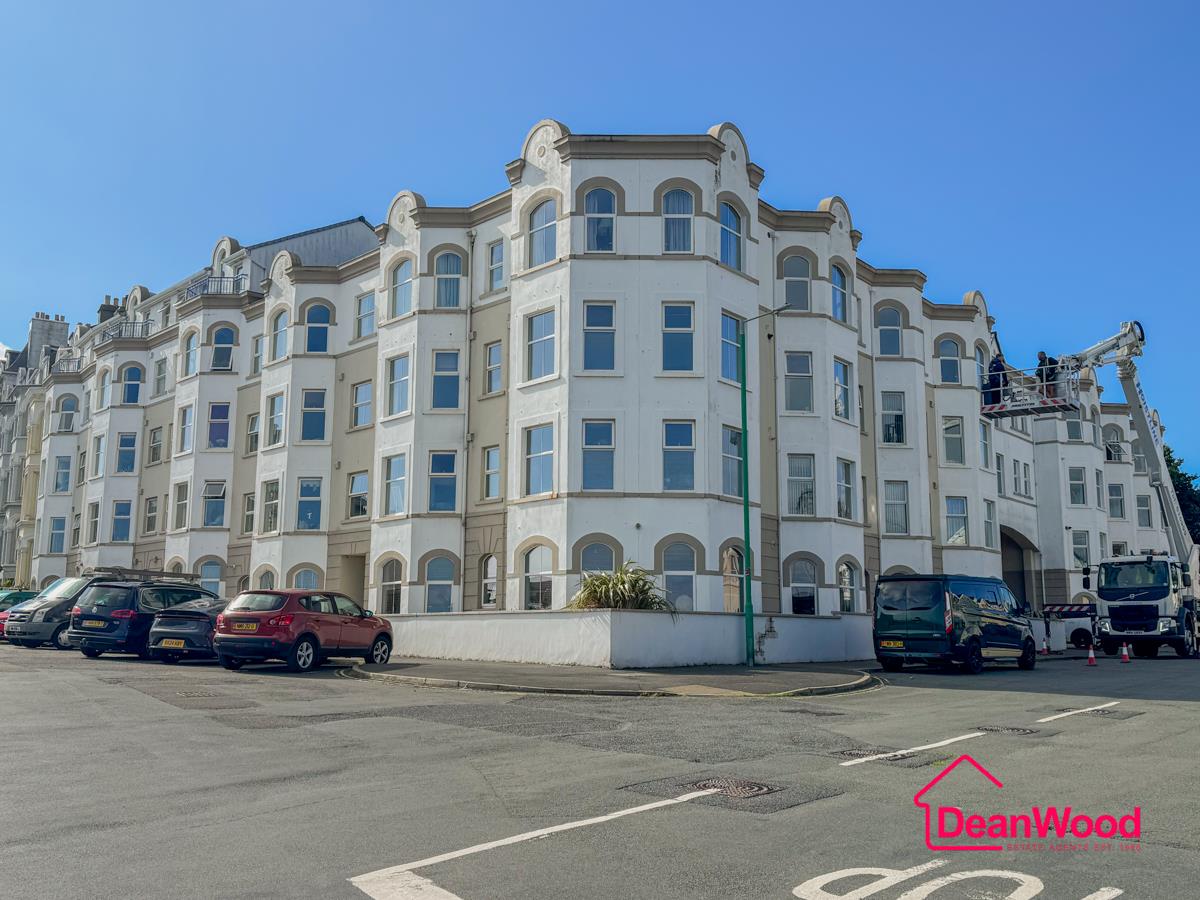 8 Queens Pier Apartments, Queens Drive East, Ramsey, Isle of Man