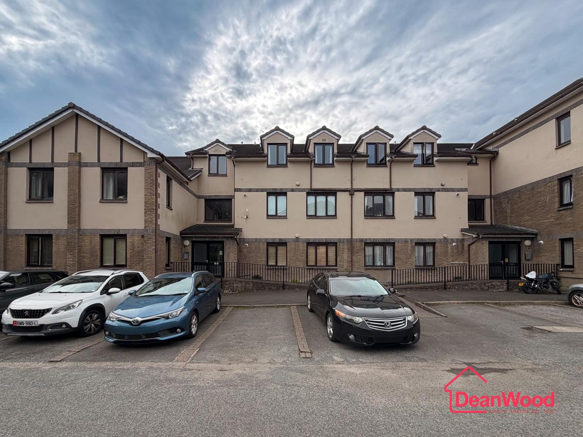 16 Royal Court, Onchan, Isle of Man