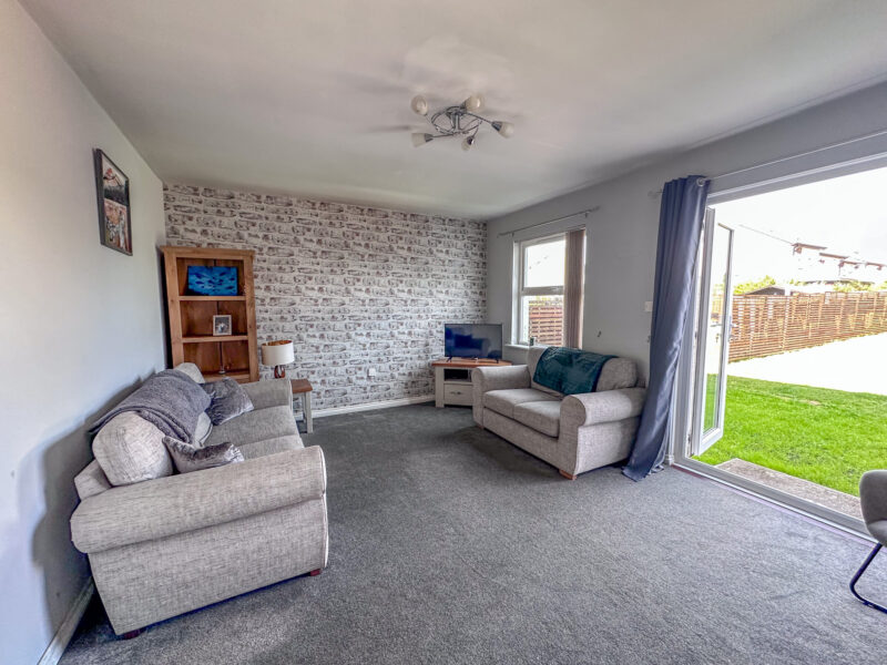 13 Birch Drive, Peel, photograph 8