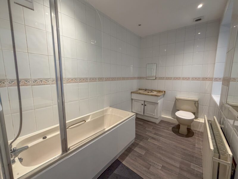 Flat 1, 9 Belmont Terrace, photograph 8