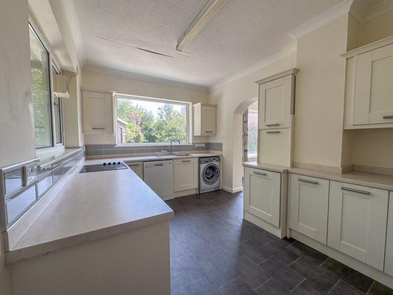 Thalloo Ard, 19 Queens Drive, Peel, photograph 4