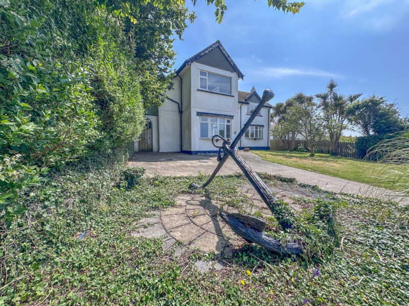 Thalloo Ard, 19 Queens Drive, Peel, photograph 2