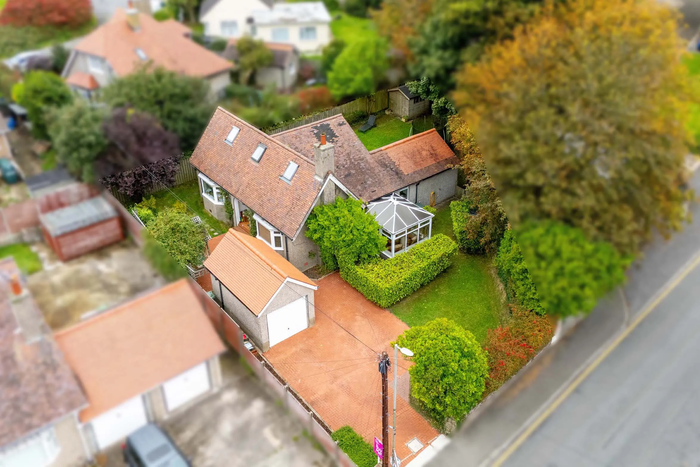 Extended Family Home Near to Onchan Park