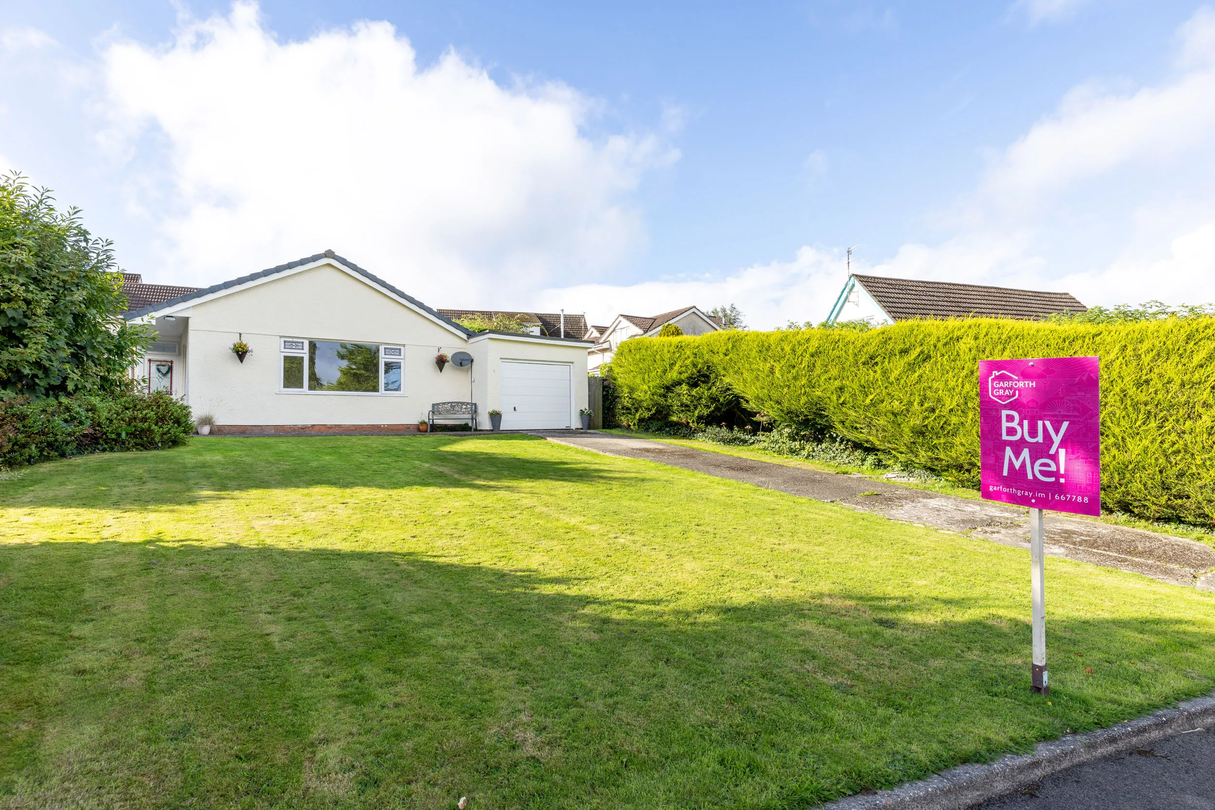 True Bungalow in Saddlestone with No Onward Chain
