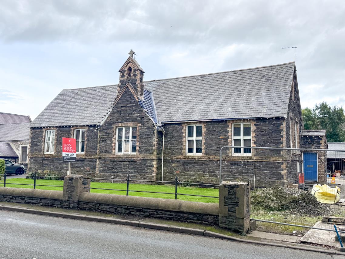Main Road, Sulby