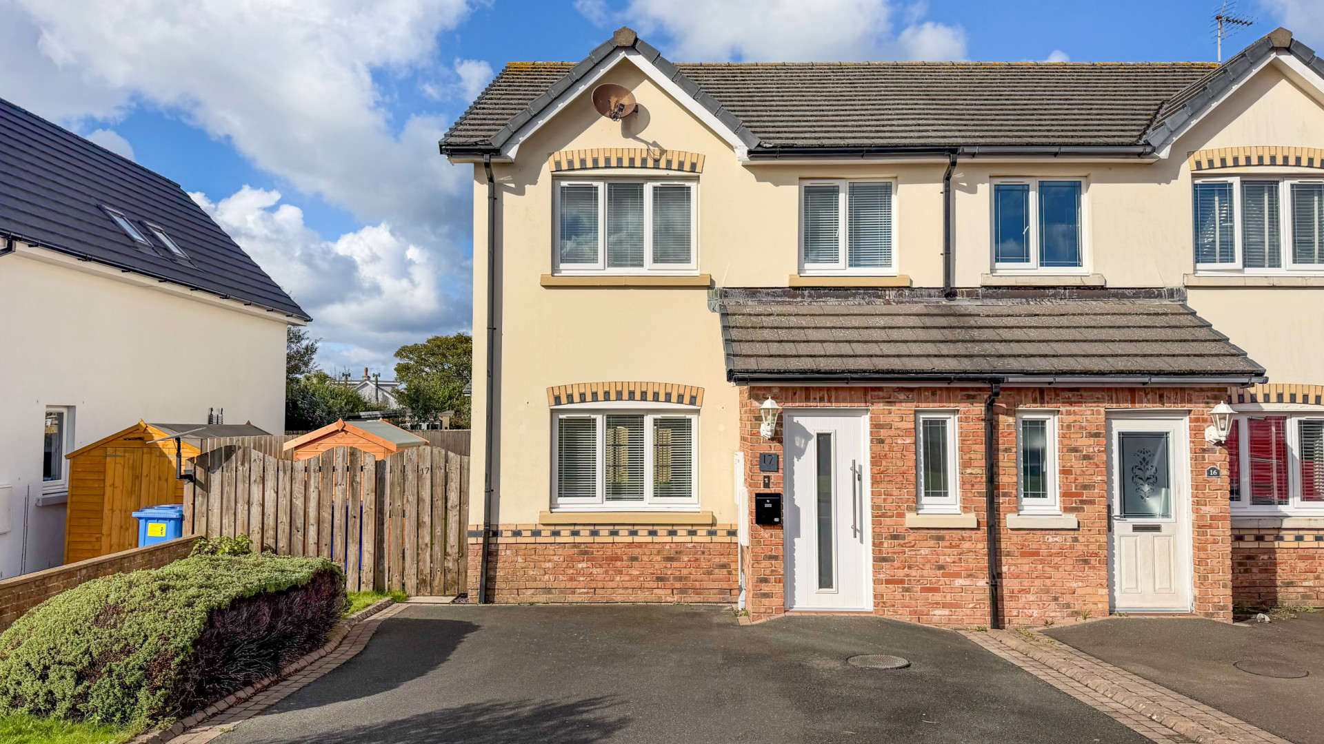 17 Royal Park, Ramsey, IM8 3UF