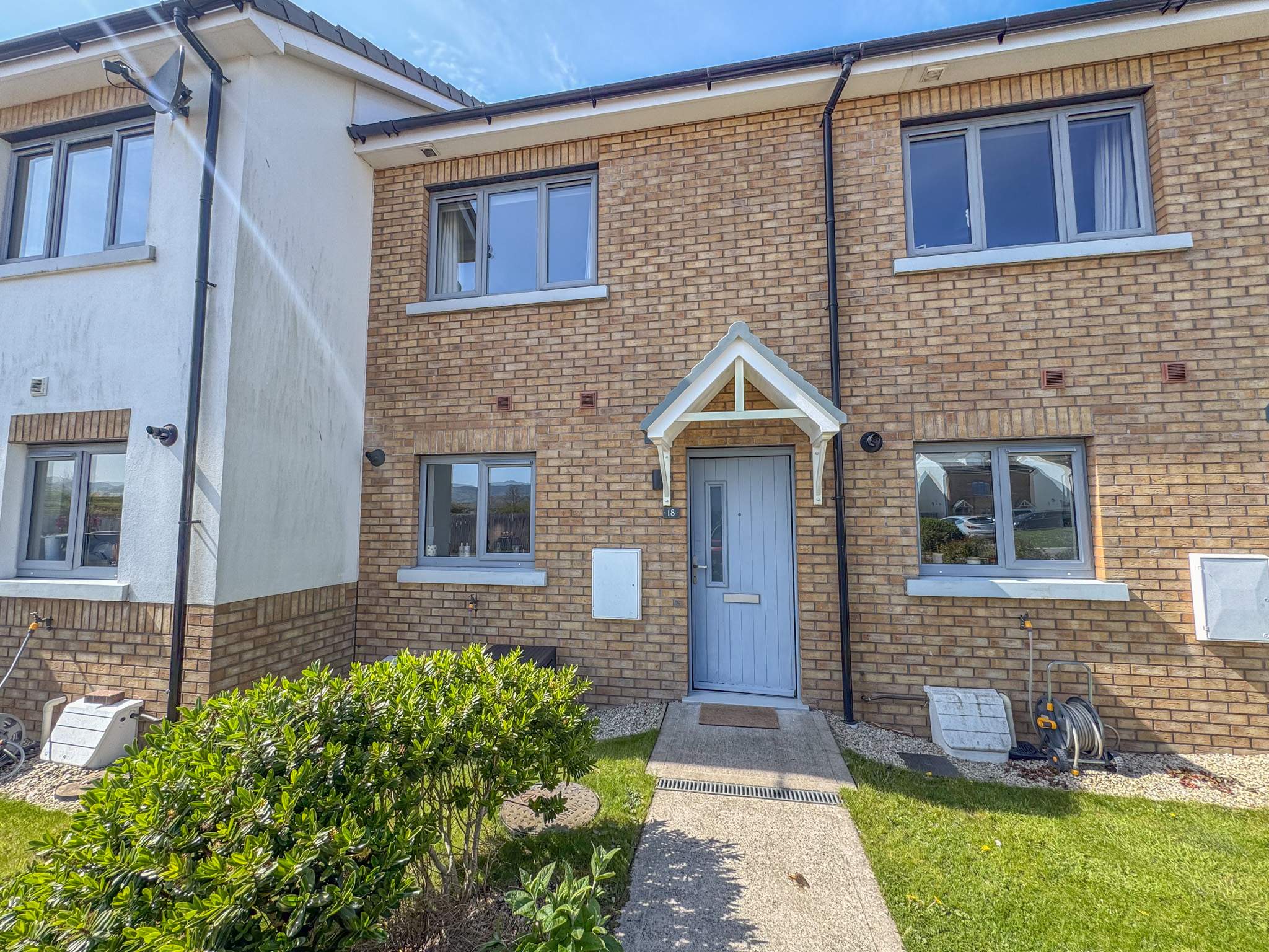 18 Oak Park, Peel