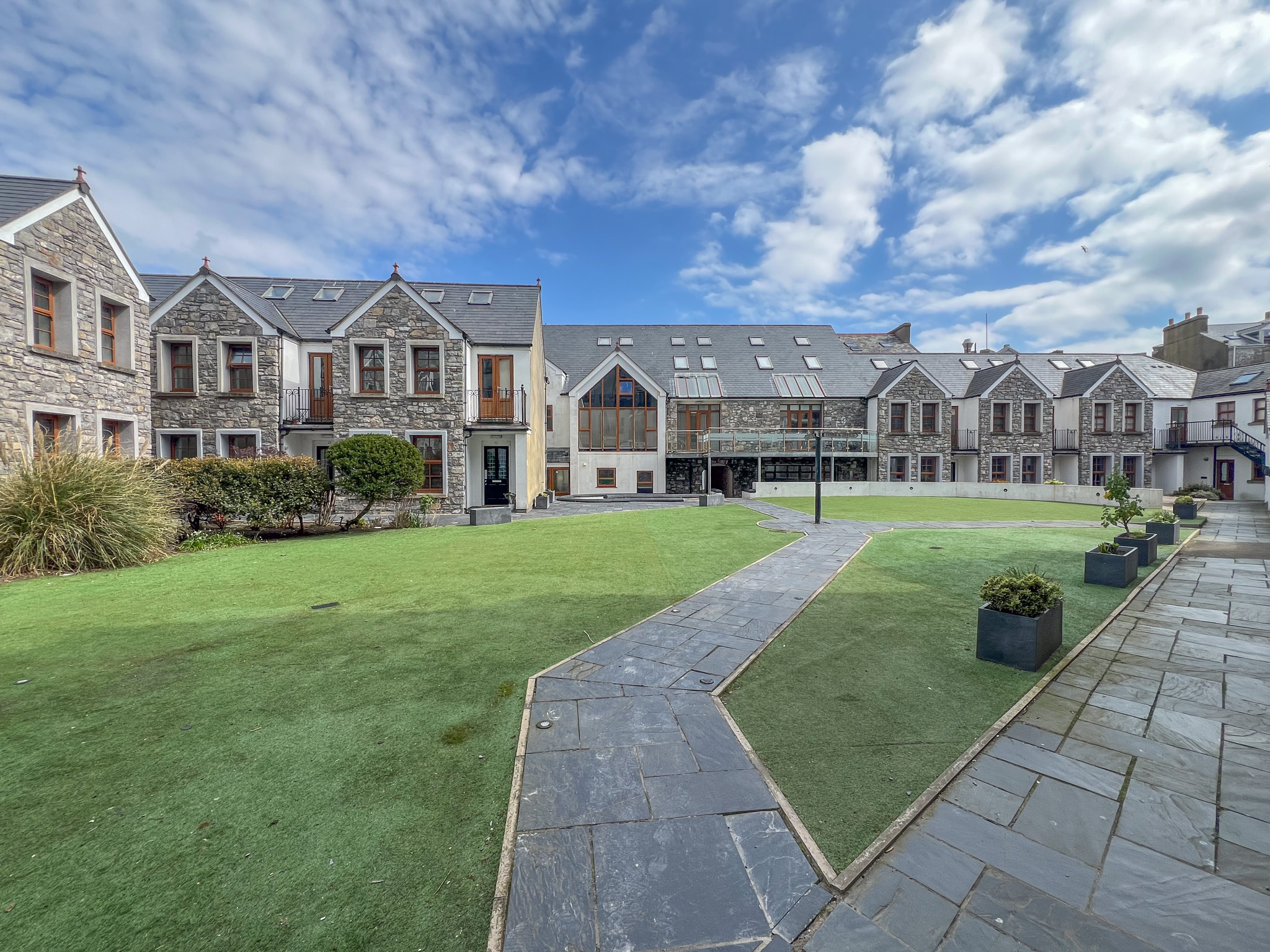 Apartment 22A , The Courtyard