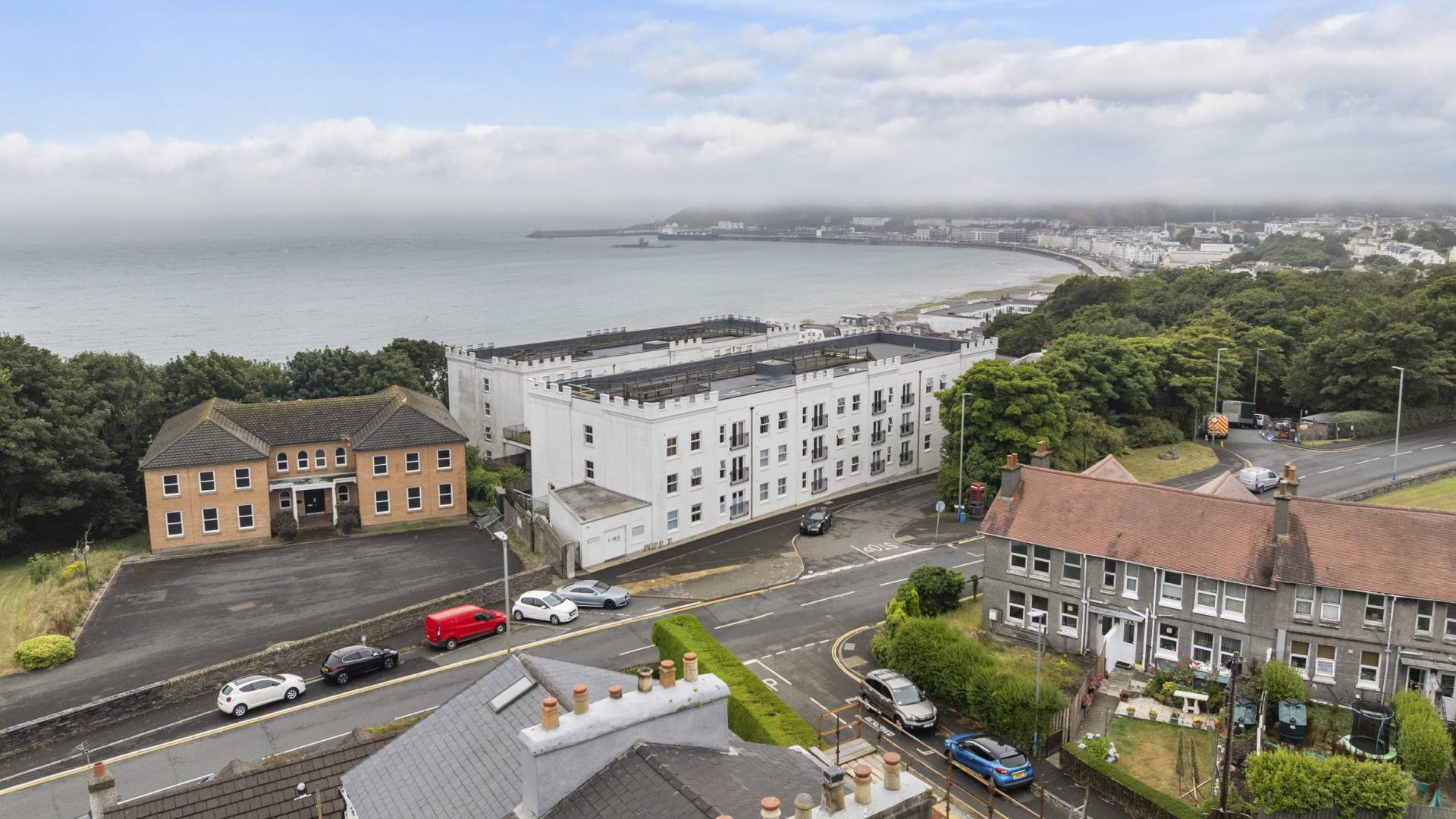 Apt. 40 Imperial Court, Castle Hill, Douglas, IM2 4AA